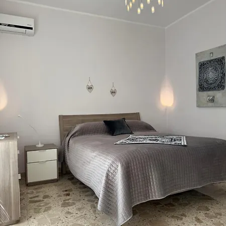 Annunziata Luxe Aragona
